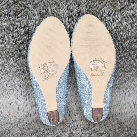 David's Bridal Peep Toe Low Wedge Silver AJUSTIN10 Women's 7 - Picture 11 of 11